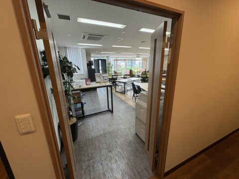 入口チェックイン機